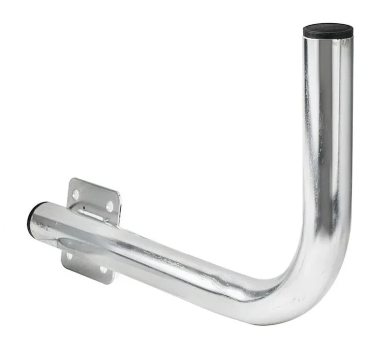 Zdjęcie metalowej rury wygiętej w kształt litery L, zakończonej płaską płytką z otworami montażowymi