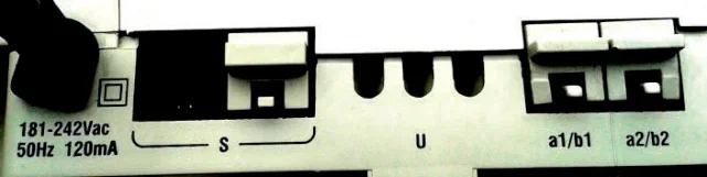 Urządzenie C - panel ze złączami